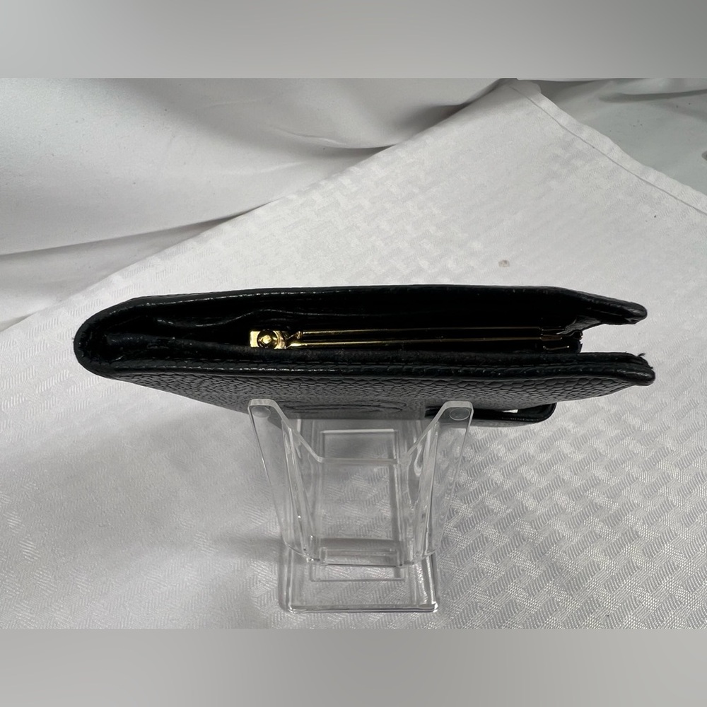 1101: Vintage Chanel Black Caviar Long Wallet Snap Closure: serial removed - Picture 6 of 13